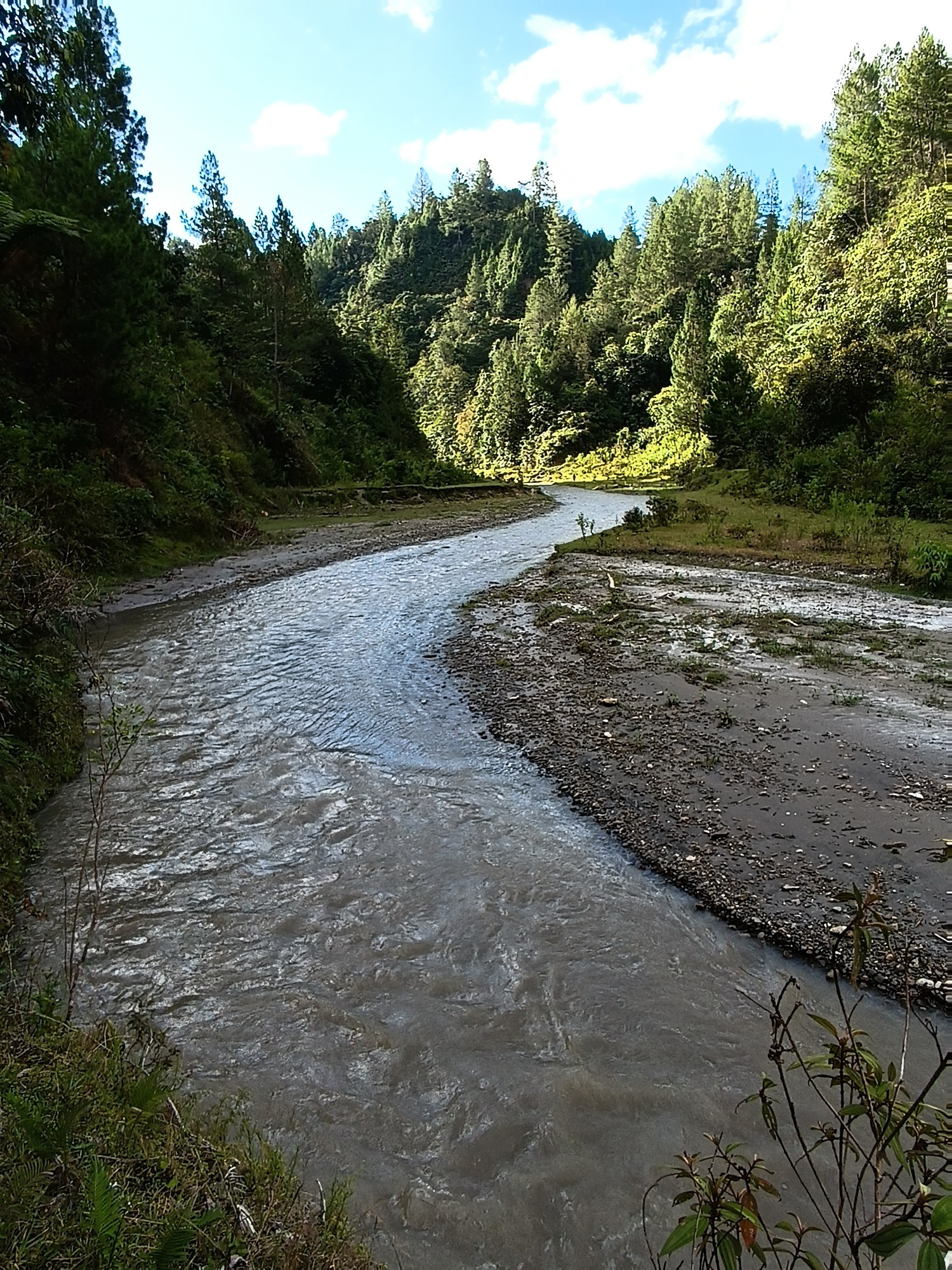 Sungai di Buhit Nangge
